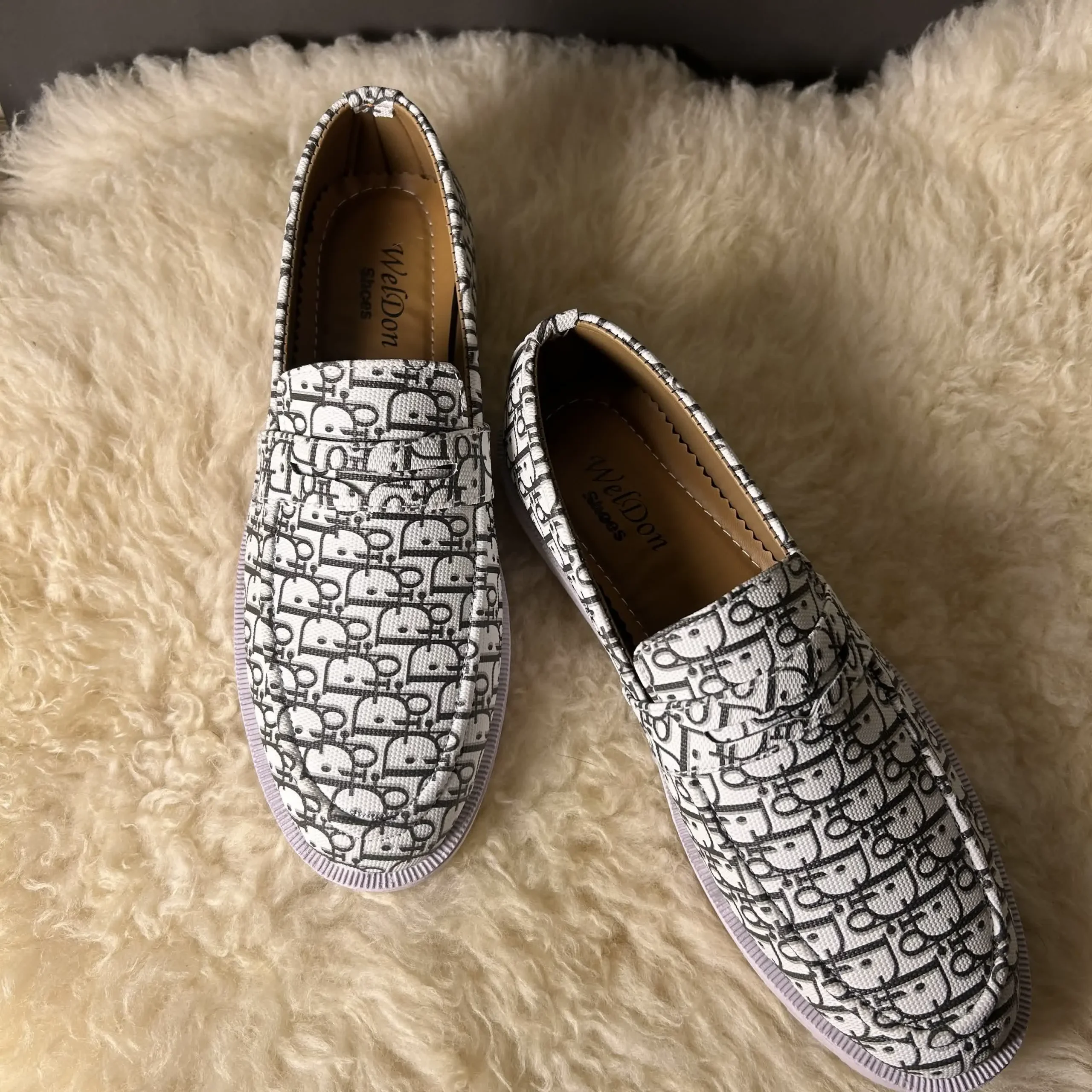Fashion Dress Shoes - Image 2