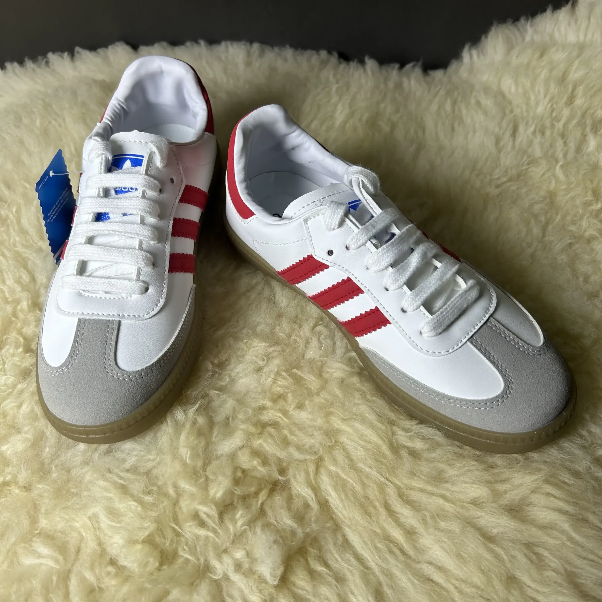 Samba Red Edition - Image 3