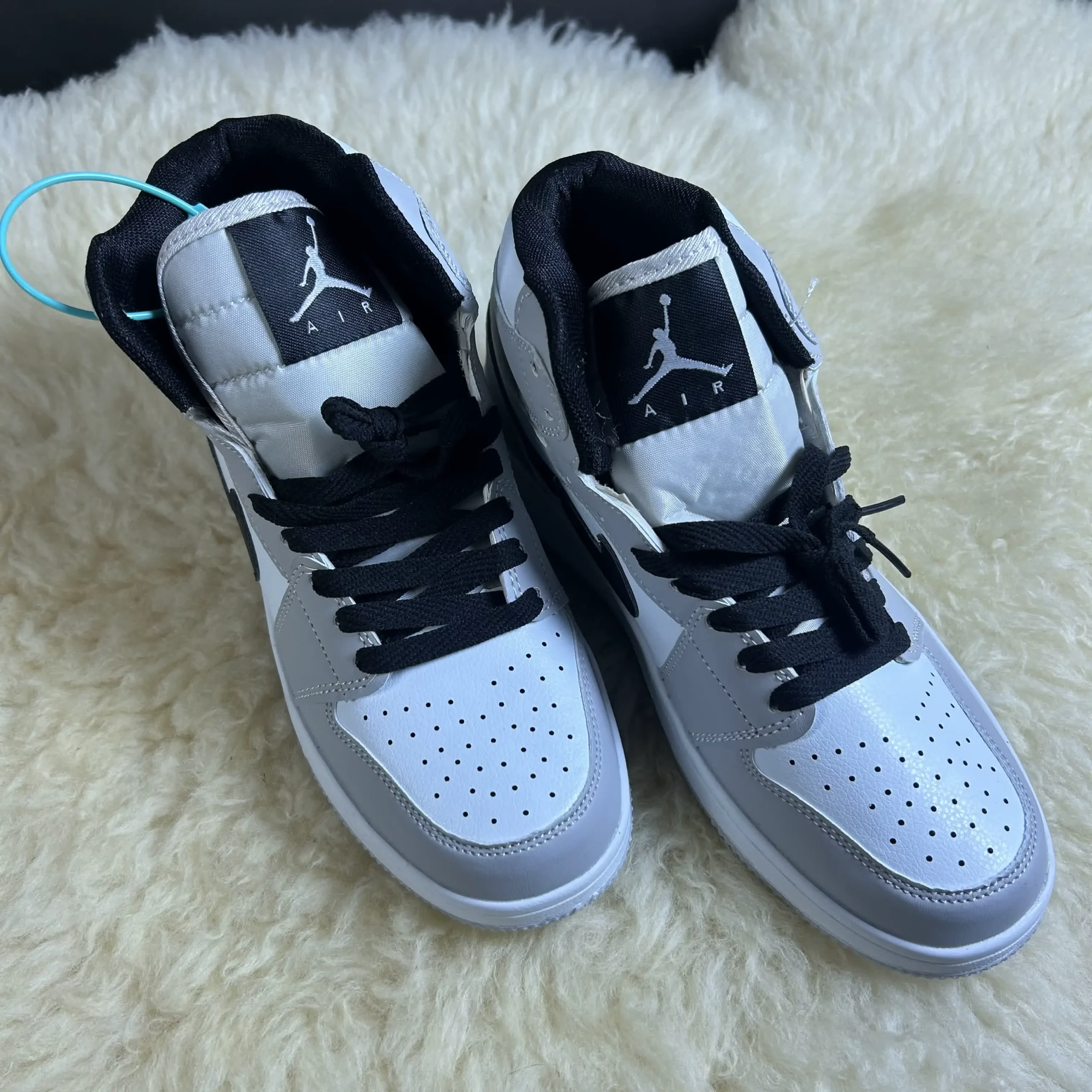 Jordan Premium Edition - Image 5