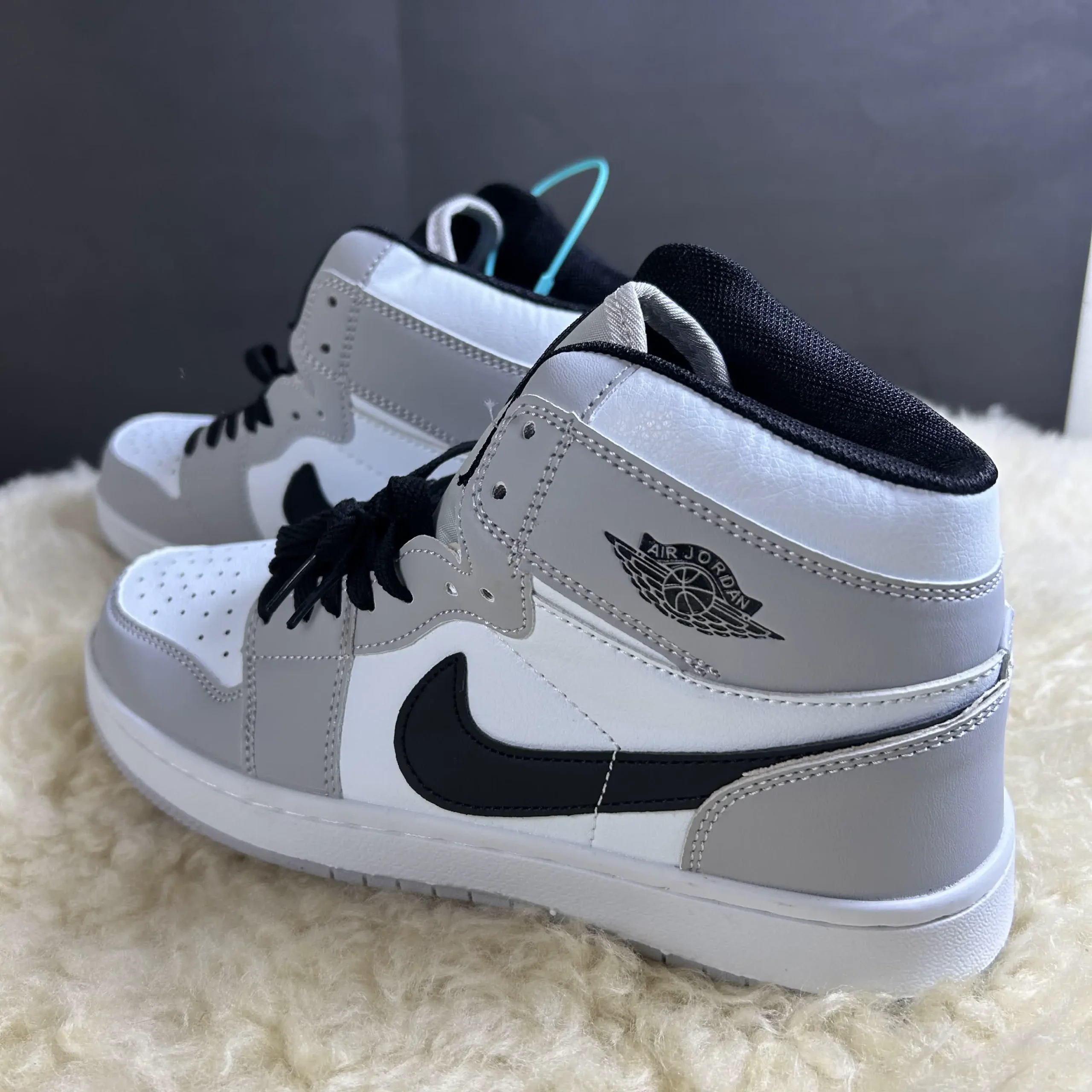 Jordan Premium Edition - Image 4